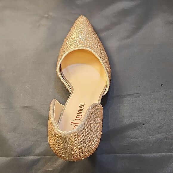 BRAND NEW RED DELICIOUS SATIN D'ORSAY GLAMOROUS STUDDED EMBELLISHMENTS PUMP - Picture 13 of 16